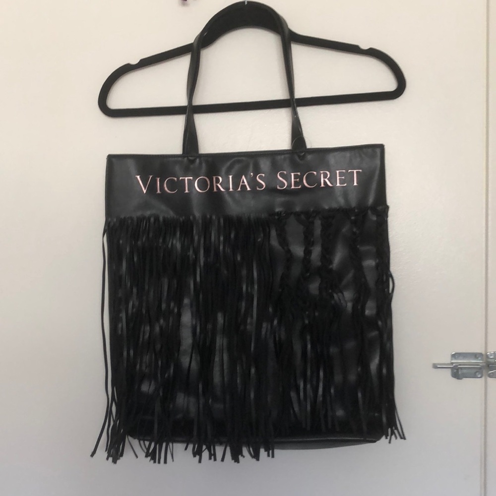 VICTORIA’S SECRET